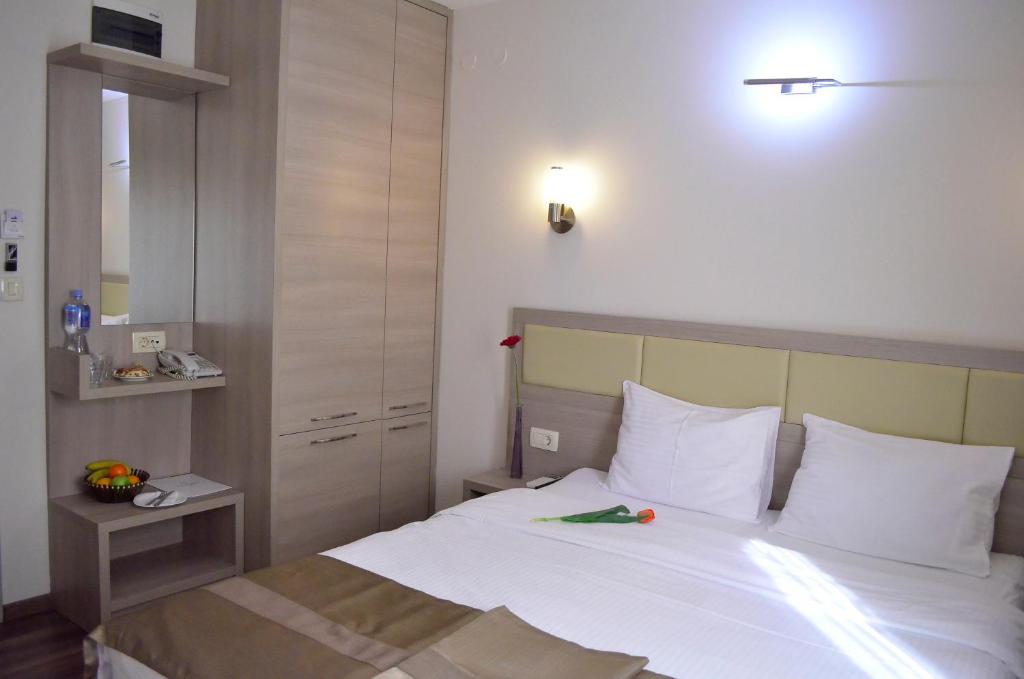 Hotel Vlaho Economy Double or Twin Room 2